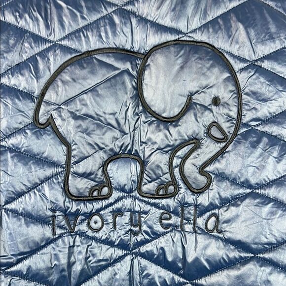 Ivory Ella Blue Quilted Vest - Picture 3 of 7